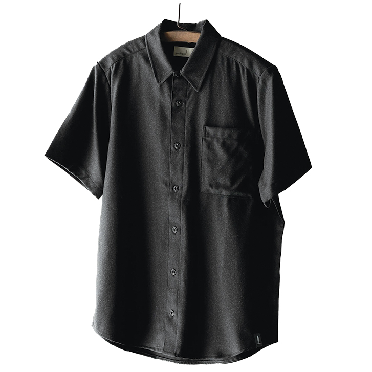 B-Corp's light wool short-sleeve shirt