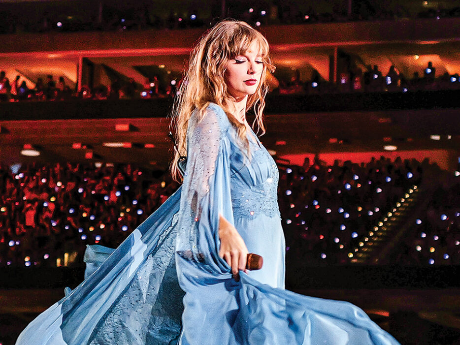 Taylor Swift Eras Folklore set